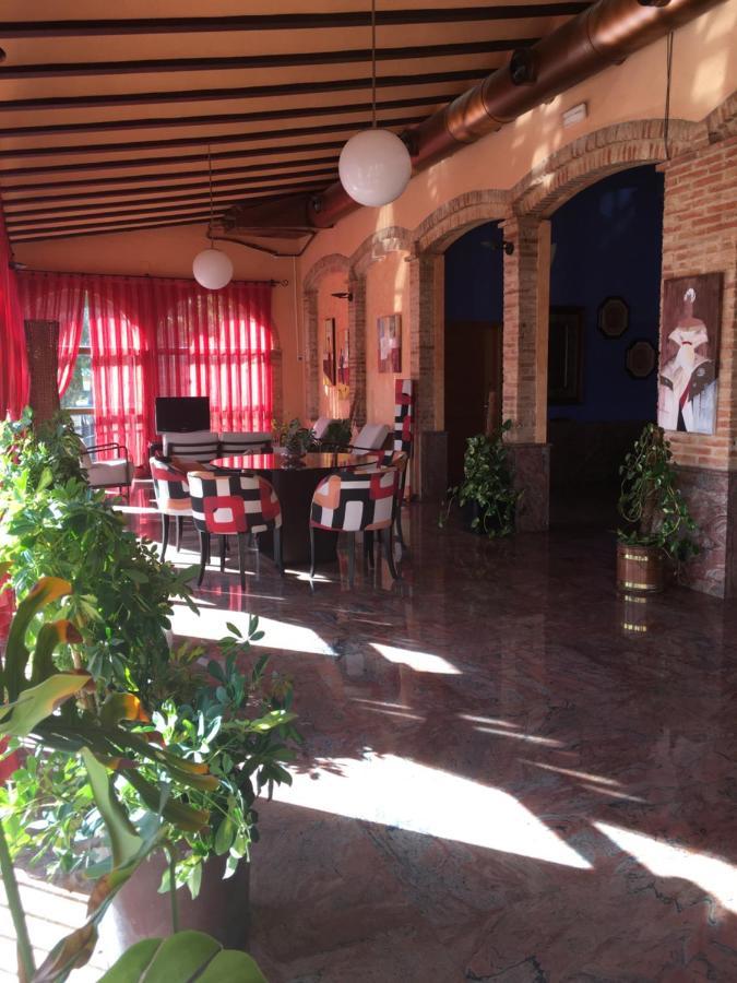 Hotel La Bodega La Almunia de Dona Godina Exterior photo